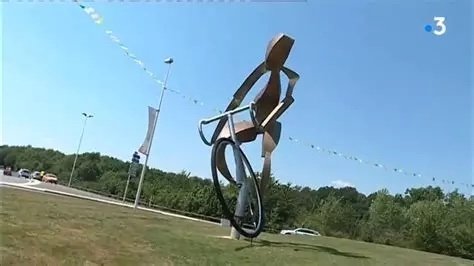 Rond-point Roland Berland.jpg