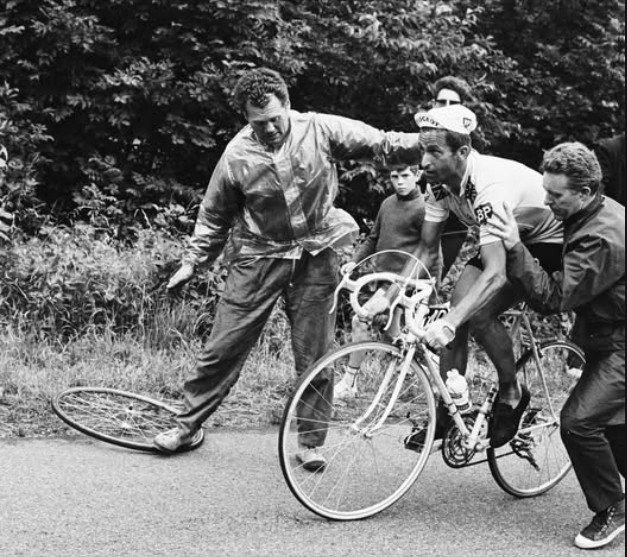 Souvenir Tom Simpson.jpg