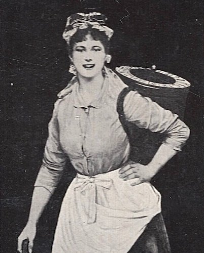 38 marchande de plaisir.jpg