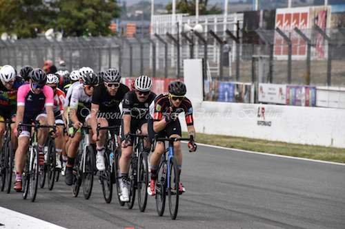 11 - Peloton emmené par le VCRO.jpeg