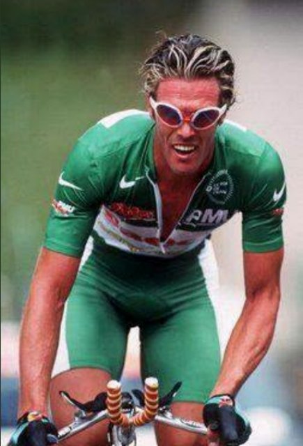 Souvenir Mario Cippolini a porté le maillot vert....jpg