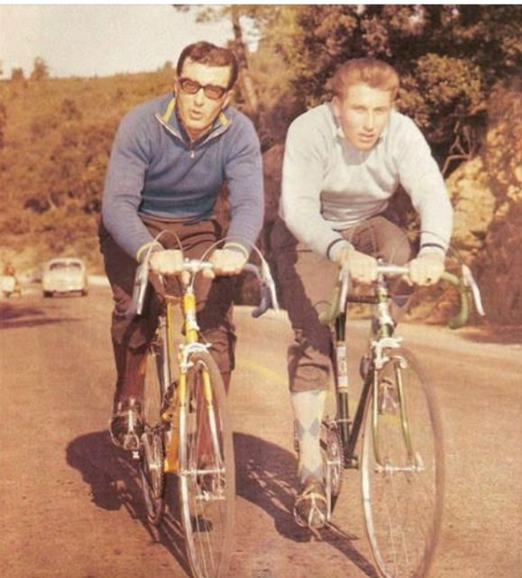 Souvenir Louison Bobet et Jacques Anquetil.jpg
