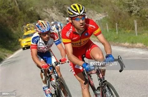 Iván Ramiro Parra en rouge.jpg