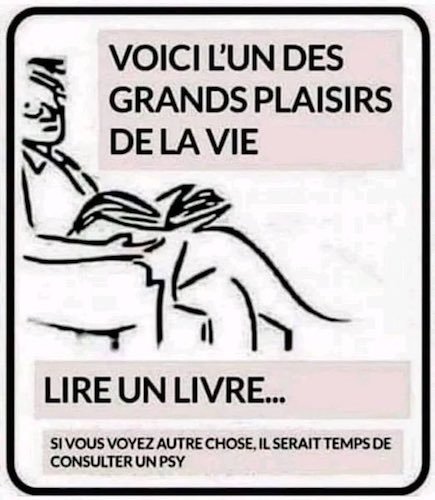 Lire un livre.jpeg