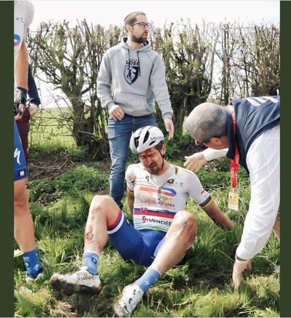 souvenir Peter Sagan Paris roubaix 2023.jpg