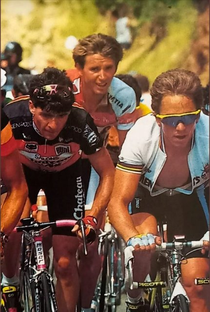 Souvenir Tour 1990 les 3 coureurs.jpg