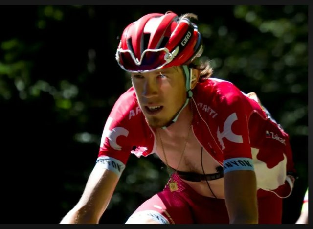 Souvenir Ilnur Zakarin.jpg
