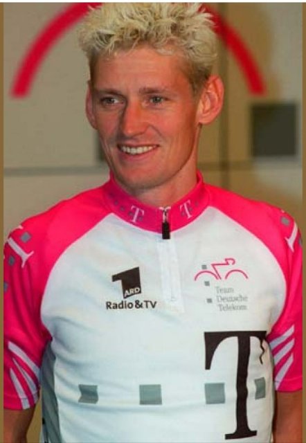 Souvenir Rolf Aldag.jpg