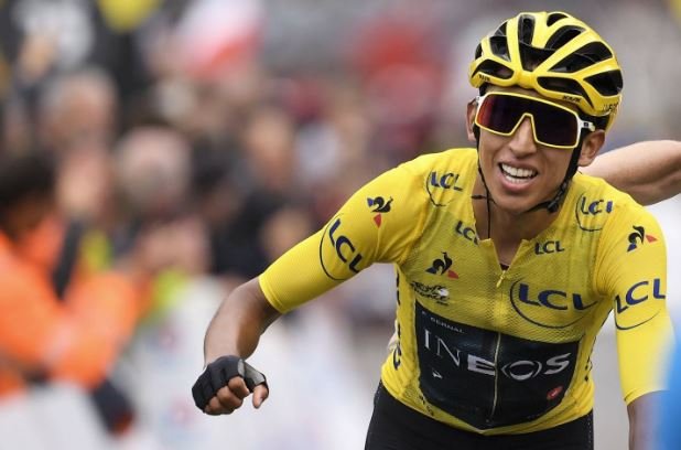 souvenirs du tour A5 egan bernal.JPG