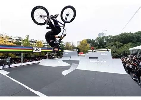 champion de BMX freestyle.jpg