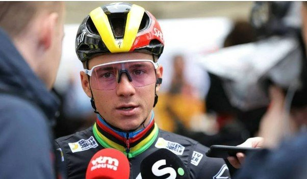 Souvenir Remco Evenepoel.jpg