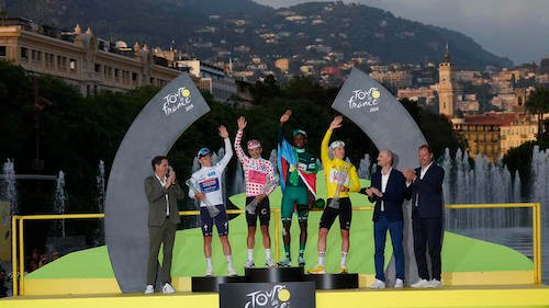 Remco Evenepoel Richard Carapaz Biniam Girmay et Tadej Pogacar vainqueurs des quatre maillots de cette édition 2024. REUTERS Stephane Mahe.jpeg