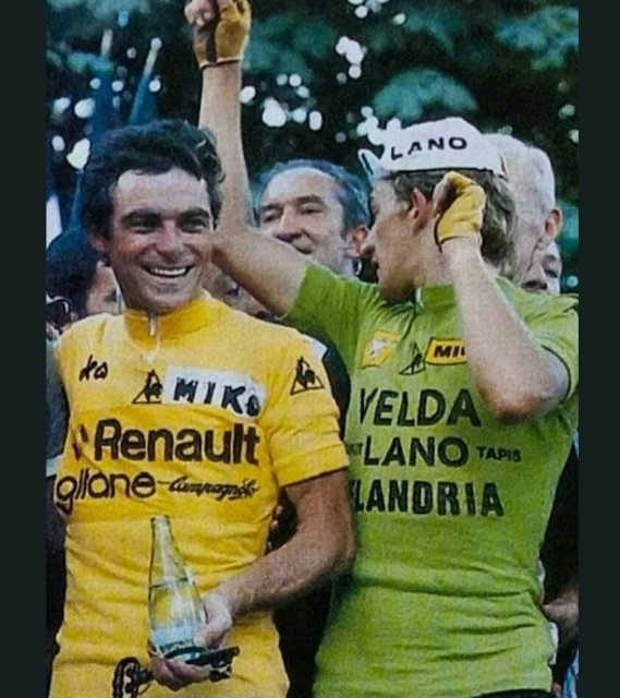 Souvenir Tour 1981.jpg