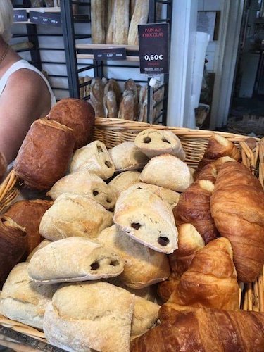 chocolatine ou pain au chocolat.jpeg