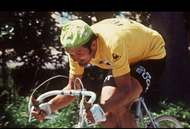 Souvenir Tour 1977 Bernard Thevenet.jpg