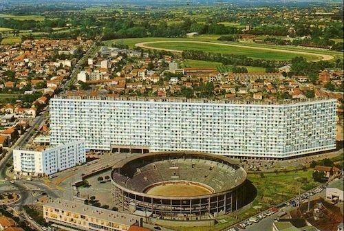 05bis Les Arènes du Soleil d'Or de Toulouse.jpeg