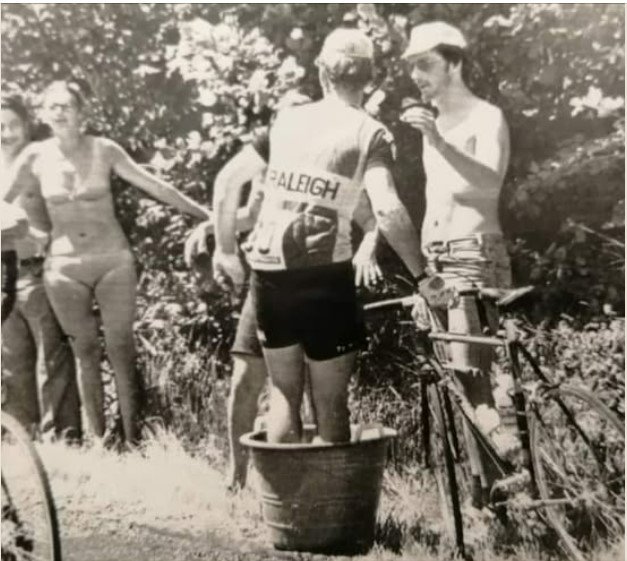 Souvenir Tour 1976 La canicule.jpg