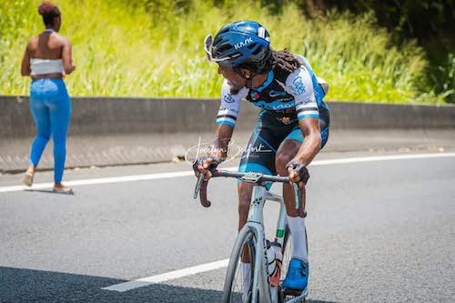 On ne se retourne pas avant d’avoir franchi la ligne.jpg