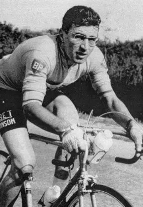 Jean Bobet.jpg