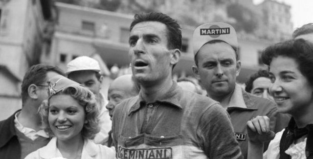 Souvenir Raffael Gem3.jpg