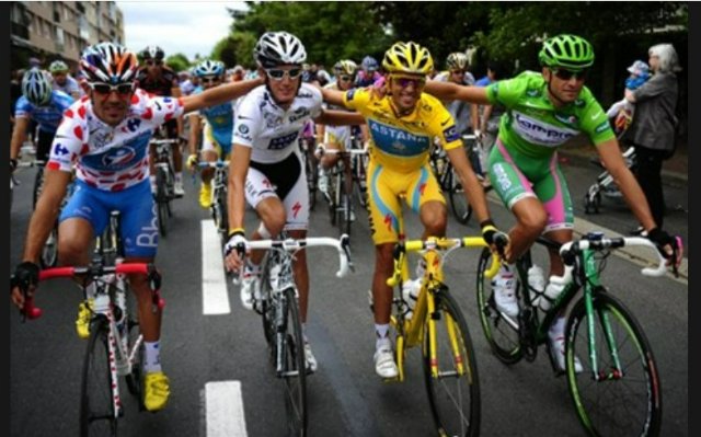 Souvenir Tour 2010 Antony charteau.jpg