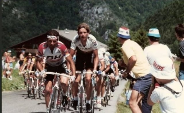 Souvenir Alvaro Pino.jpg