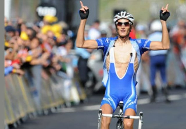 Souvenir Brice Feillu.3.jpg