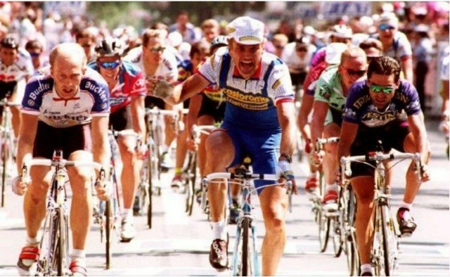 Souvenir Tour 1992Thierry Marie.jpg