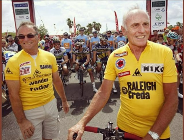 Souvenir Les Champions des années 80.jpg