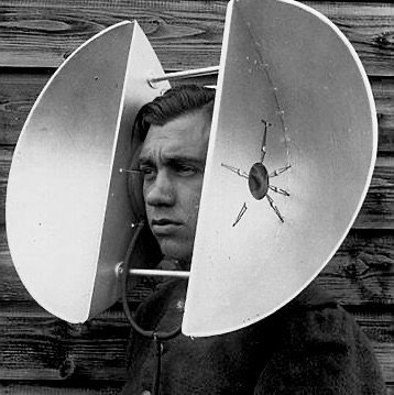 détecteur acoustique d’avion.jpg